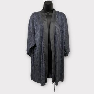 Victoria’s Secret Bluish Silver Pleated Open Front Kimono Robe Size XS/Small